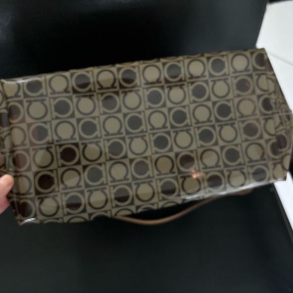 SALVATORE FERRAGAMO Translucent Gancini Logo Shoulder Bag - Picture 7 of 13
